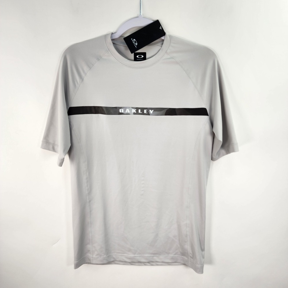 Oakley Camo ColorBlock Shirt Men's M  Grey Rashguard Athletic Performance Fit